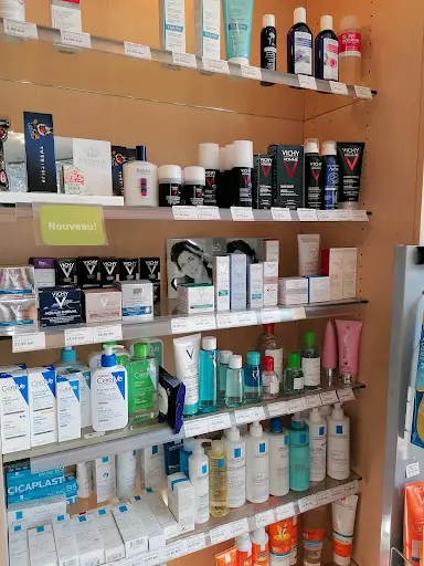 Pharmacie. A Square Marguerite I&cm Patriotes